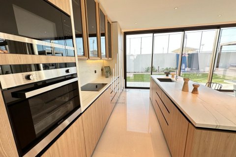 Vila na Saadiyat Island, Abu Dhabi, SAE 4 ložnice, 719.9 m² Č.: 585024 - fotografie 25