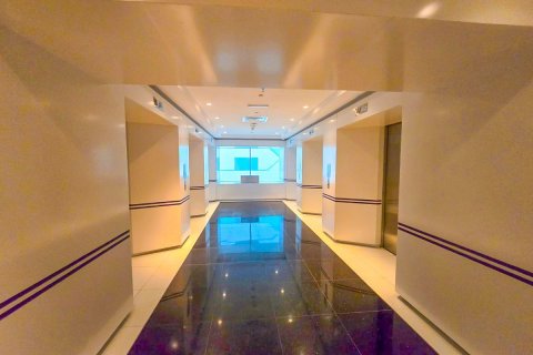 Office in Sheikh Zayed Road, Dubai, UAE 497 sq.m. № 594996 - photo 18