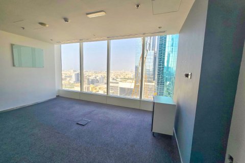 Office in Sheikh Zayed Road, Dubai, UAE 497 sq.m. № 594996 - photo 14