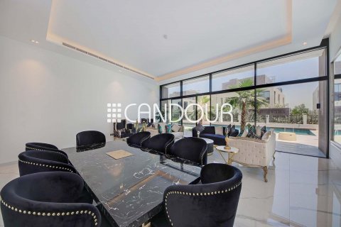 Villa te huur in Al Barari, Dubai, VAE 6 slaapkamers, 1030.7 vr.m., nr 599928 - foto 5