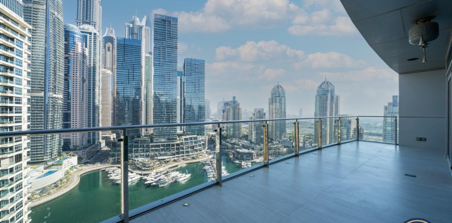 Apartment in Dubai Marina, UAE 3 bedrooms, 191 sq.m. № 627296