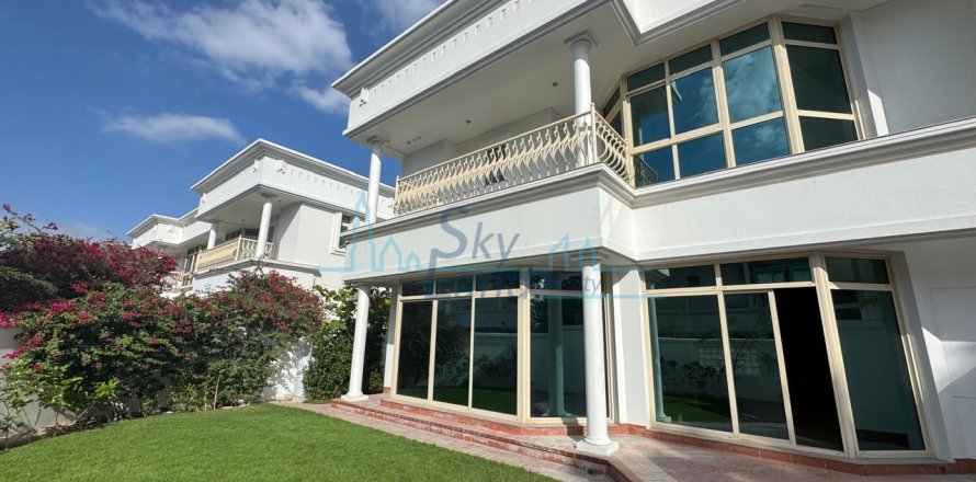 Vila di Umm Suqeim, Dubai, UEA 4 kamar tidur, 371.6 m2 nomor 632025