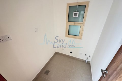 Vila di Umm Suqeim, Dubai, UEA 4 kamar tidur, 371.6 m2 nomor 632025 - foto 13