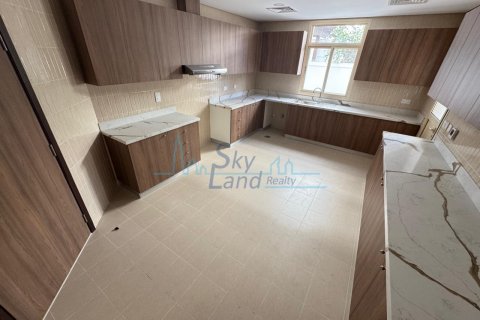Vila di Umm Suqeim, Dubai, UEA 4 kamar tidur, 371.6 m2 nomor 632025 - foto 8