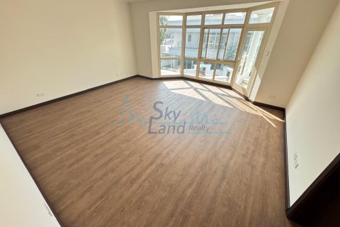 Vila di Umm Suqeim, Dubai, UEA 4 kamar tidur, 371.6 m2 nomor 632025 - foto 25