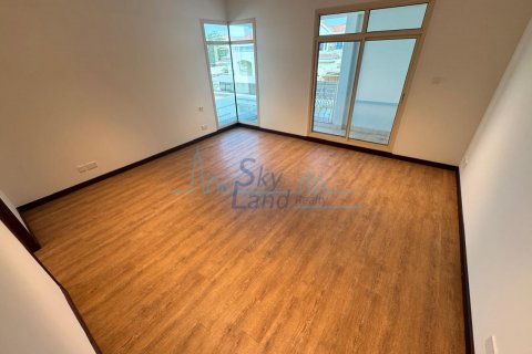 Vila di Umm Suqeim, Dubai, UEA 4 kamar tidur, 371.6 m2 nomor 632025 - foto 26