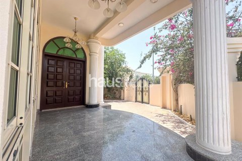 Umm Suqeim, Dubai, संयुक्त अरब अमीरात में विला, 5 बेडरूम, 513 वर्ग मीटर, संख्या 625687 - फ़ोटो 2