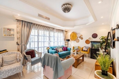 Mirdif、Dubai、UAE にあるヴィラ販売中 4ベッドルーム、1290 m2、No602280 - 写真 16