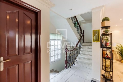 Mirdif、Dubai、UAE にあるヴィラ販売中 4ベッドルーム、1290 m2、No602280 - 写真 12