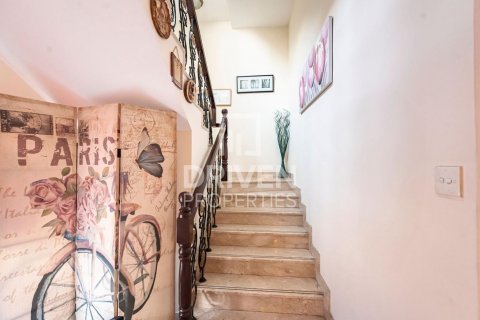 Mirdif、Dubai、UAE にあるヴィラ販売中 4ベッドルーム、1290 m2、No602280 - 写真 13