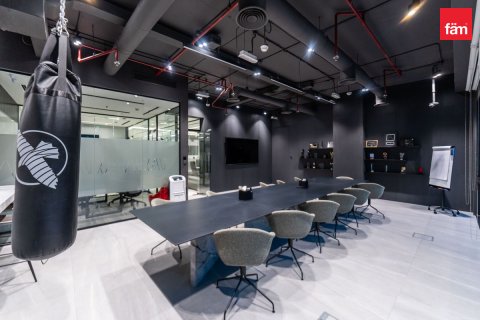 Zyrë në Business Bay, Dubai, Emiratet e Bashkuara Arabe 561.9 m2. № 591123 - Foto 6