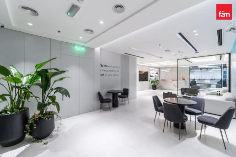 Zyrë në Business Bay, Dubai, Emiratet e Bashkuara Arabe 561.9 m2. № 591123 - Foto 5