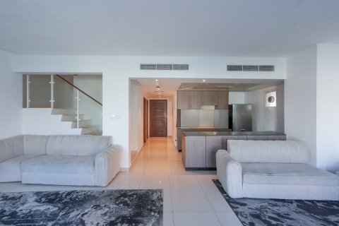 Řadový dům v Al Samha, Abu Dhabi, SAE 3 ložnice, 157 m² Č.: 594739 - fotografie 5