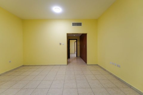 Pronë komerciale në Abu Dhabi, Emiratet e Bashkuara Arabe 4 dhoma gjumi, 249 m2. № 594736 - Foto 7