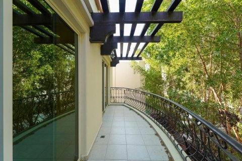 Pronë komerciale në Abu Dhabi, Emiratet e Bashkuara Arabe 4 dhoma gjumi, 249 m2. № 594736 - Foto 26