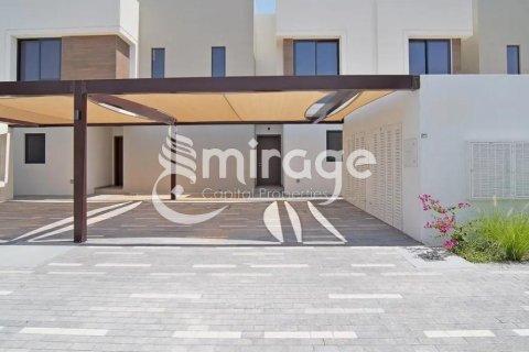 Řadový dům na Yas Island, Abu Dhabi, SAE 2 ložnice, 124 m² Č.: 574185 - fotografie 1