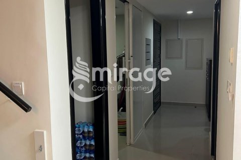 Stadthaus zum Verkauf in Al Reef, Abu Dhabi, VAE 5 Schlafzimmer, 273.4 m2 Nr. 596895 - Foto 2