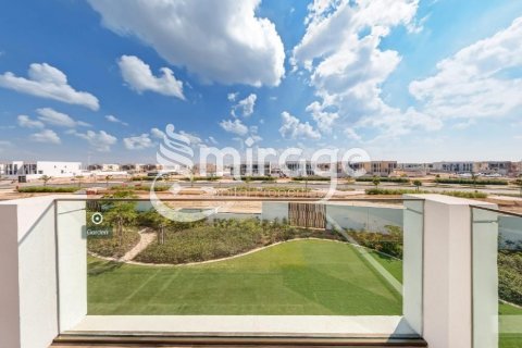 Vilë në Abu Dhabi, Emiratet e Bashkuara Arabe 6 dhoma gjumi, 841.1 m2. № 596892 - Foto 2