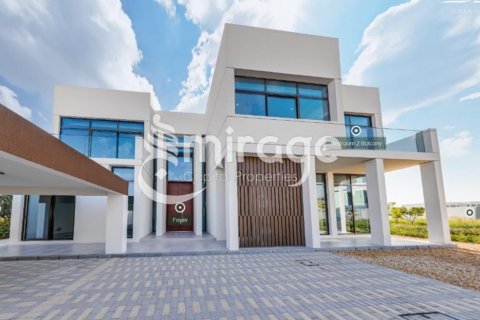 Vilë në Abu Dhabi, Emiratet e Bashkuara Arabe 6 dhoma gjumi, 841.1 m2. № 596892 - Foto 1