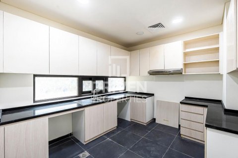 טאונהאוס להשכרה ב DAMAC Hills (Akoya by DAMAC), Dubai, איחוד האמירויות  3 חדרי שינה, 253 מ"ר, מספר 603190 - תמונה 5