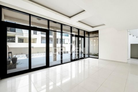 טאונהאוס להשכרה ב DAMAC Hills (Akoya by DAMAC), Dubai, איחוד האמירויות  3 חדרי שינה, 253 מ"ר, מספר 603190 - תמונה 2