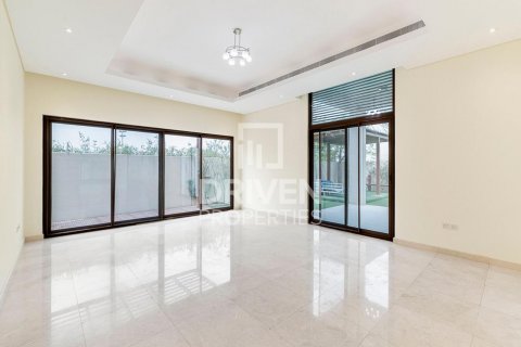 Vilë në Meydan, Dubai, Emiratet e Bashkuara Arabe 5 dhoma gjumi, 910 m2. № 603119 - Foto 1