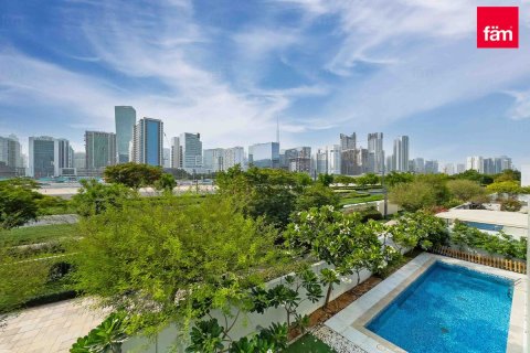 Villa en alquiler en Dubai, EAU 5 dormitorios, 771.6 m2 № 624934 - foto 1