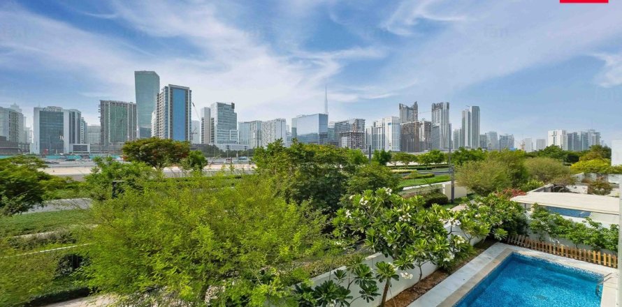 Villa en Dubai, EAU 5 dormitorios, 771.6 m² № 624934