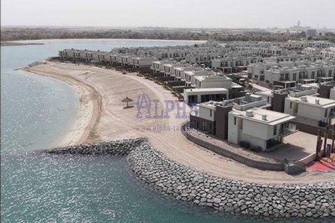 Al Hamra Village、Ras Al Khaimah、UAE にあるヴィラ販売中 5ベッドルーム、824 m2、No625135 - 写真 4