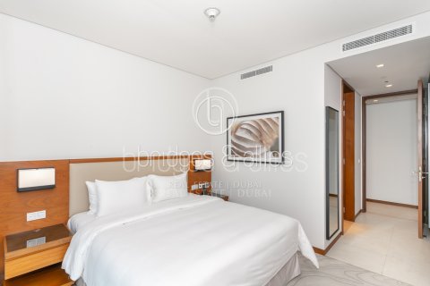 Apartment in The Hills, Dubai, UAE 2 bedrooms, 155.8 sq.m. № 624552 - photo 20