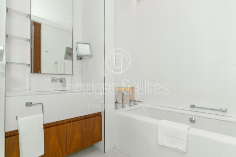 Apartment in The Hills, Dubai, UAE 2 bedrooms, 155.8 sq.m. № 624552 - photo 25