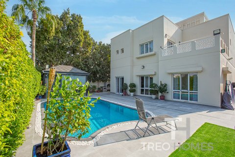 Villa itt: Meadows, Dubai, EAE, 4 hálószoba, 627 m², azonosító: 586529 - fénykép 2