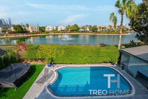 Villa itt: Meadows, Dubai, EAE, 4 hálószoba, 627 m², azonosító: 586529 - fénykép 1
