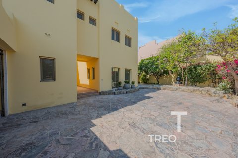Vila di Meadows, Dubai, UEA 5 kamar tidur, 489 m2 nomor 586526 - foto 19