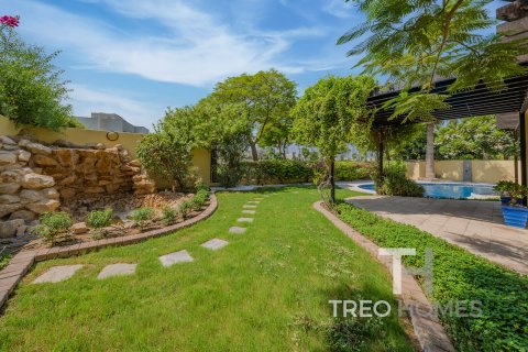 Vila di Meadows, Dubai, UEA 5 kamar tidur, 489 m2 nomor 586526 - foto 18