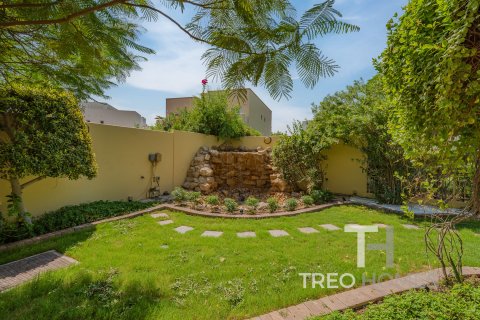 Vila di Meadows, Dubai, UEA 5 kamar tidur, 489 m2 nomor 586526 - foto 17