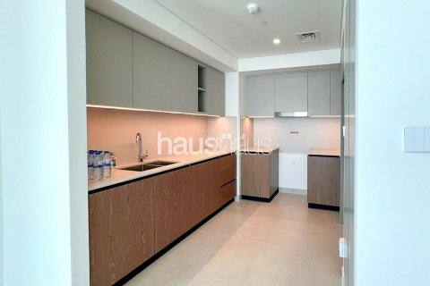 Снять в аренду квартиру в Dubai Creek Harbour (The Lagoons), Дубай, ОАЭ 3 спальни, 155м2, № 627219 - фото 3