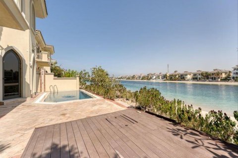 Vilë në Palm Jumeirah, Dubai, Emiratet e Bashkuara Arabe 4 dhoma gjumi, 658 m2. № 616463 - Foto 16