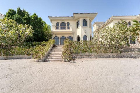 Vilë në Palm Jumeirah, Dubai, Emiratet e Bashkuara Arabe 4 dhoma gjumi, 658 m2. № 616463 - Foto 1