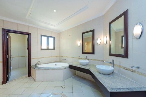 Vilë në Palm Jumeirah, Dubai, Emiratet e Bashkuara Arabe 4 dhoma gjumi, 658 m2. № 616463 - Foto 14