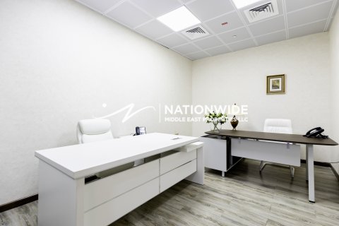 Office in Abu Dhabi, UAE 160 sq.m. № 633209 - photo 5