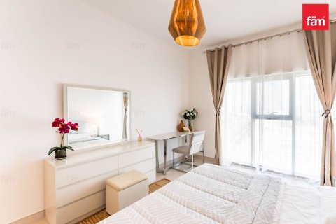 Apartmen di Motor City, Dubai, UAE 1 bilik tidur, 72.2 meter persegi № 621403 - foto 15