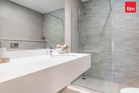 Apartmen di Motor City, Dubai, UAE 1 bilik tidur, 72.2 meter persegi № 621403 - foto 17