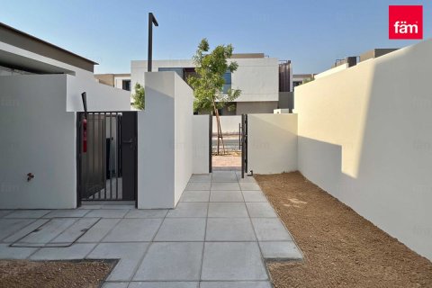Vila v Al Furjan, Dubai, SAE 4 ložnice, 343.8 m² Č.: 621400 - fotografie 19