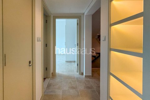 Shtëpi në qytet në Dubai Sports City, Emiratet e Bashkuara Arabe 4 dhoma gjumi, 247 m2. № 626461 - Foto 16