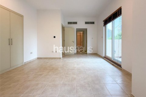 Shtëpi në qytet në Dubai Sports City, Emiratet e Bashkuara Arabe 4 dhoma gjumi, 247 m2. № 626461 - Foto 12