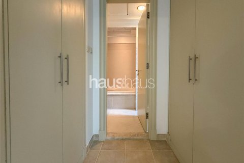 Shtëpi në qytet në Dubai Sports City, Emiratet e Bashkuara Arabe 4 dhoma gjumi, 247 m2. № 626461 - Foto 15