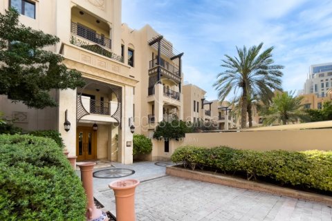 Apartment in Old Town, Dubai, UAE 1 bedroom, 93.6 sq.m. № 628907 - photo 12