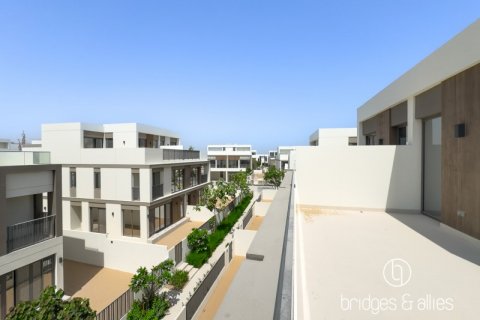 Vilă de închiriat în Dubai, EAU 4 dormitoare, 316.9 mp.  №628911 - poză 6
