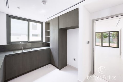 Vilă de închiriat în Dubai, EAU 4 dormitoare, 316.9 mp.  №628911 - poză 9